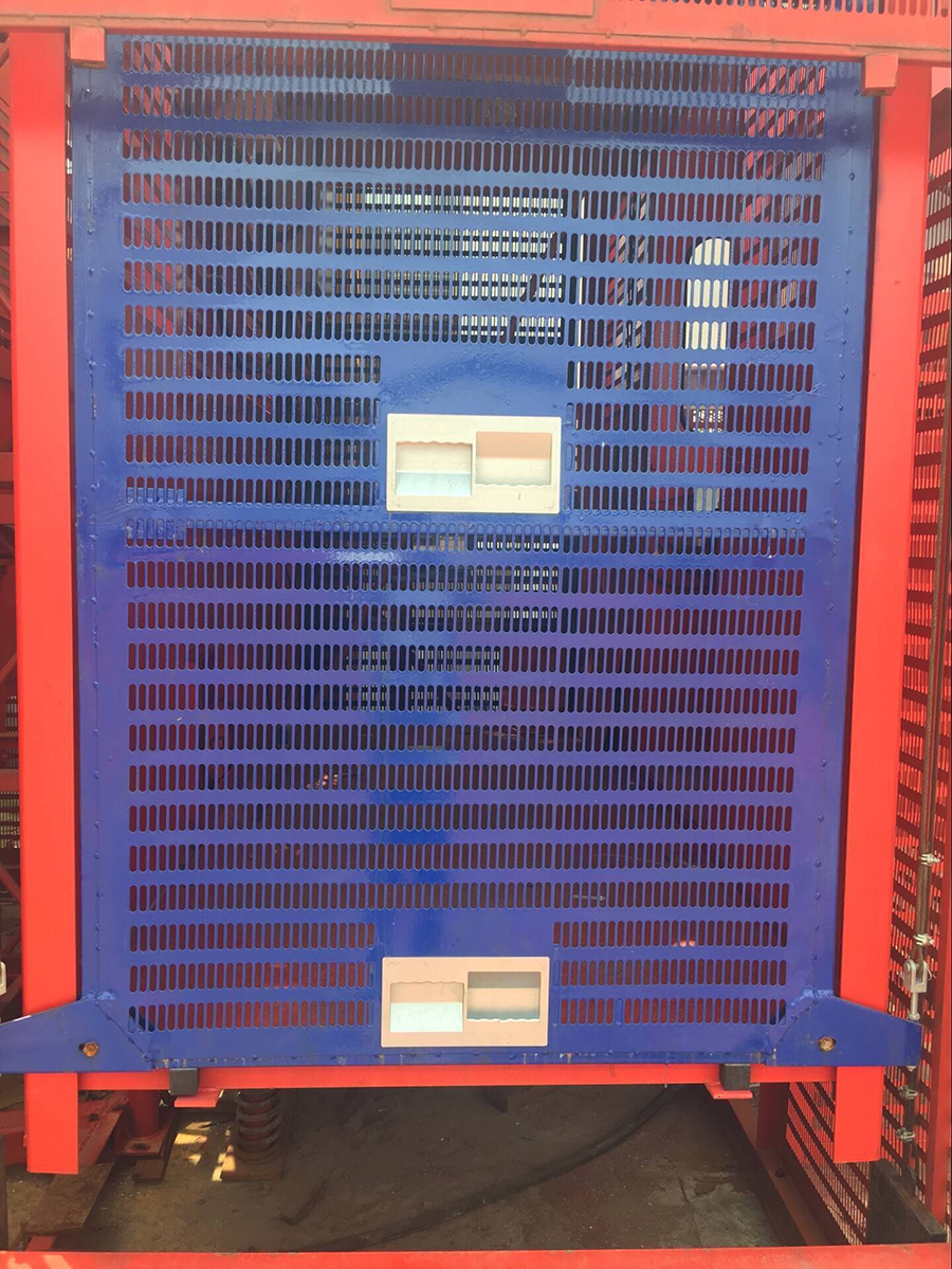 Construction elevator SCD200/200